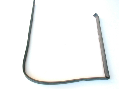 181 837 912 B - WEATHERSTRIP RIGHT DOOR